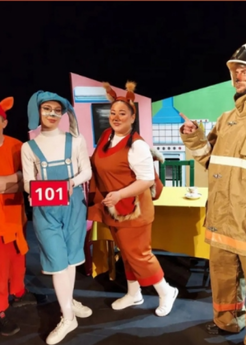 КАК ЗАЙЧОНОК НА ПОЖАРНОГО УЧИЛСЯ